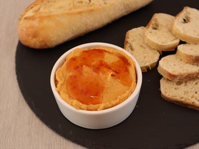 Sweet chili hummus